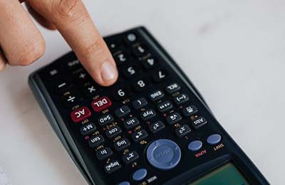 我國政府理財相關(guān)問題探析論文